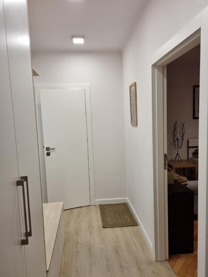 W Kolorze Miety Apartment Varşovia Exterior foto