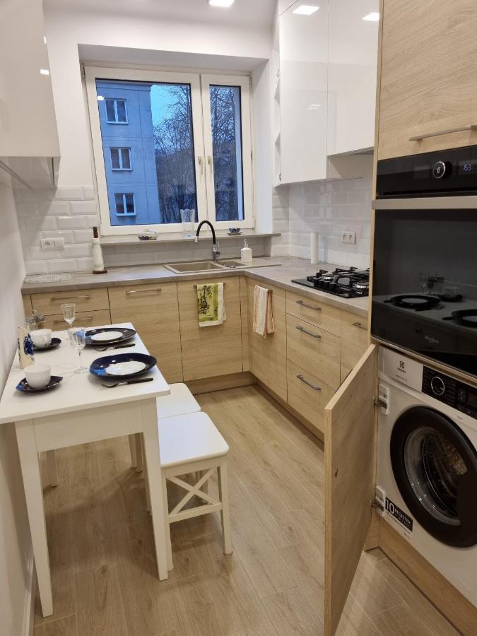 W Kolorze Miety Apartment Varşovia Exterior foto